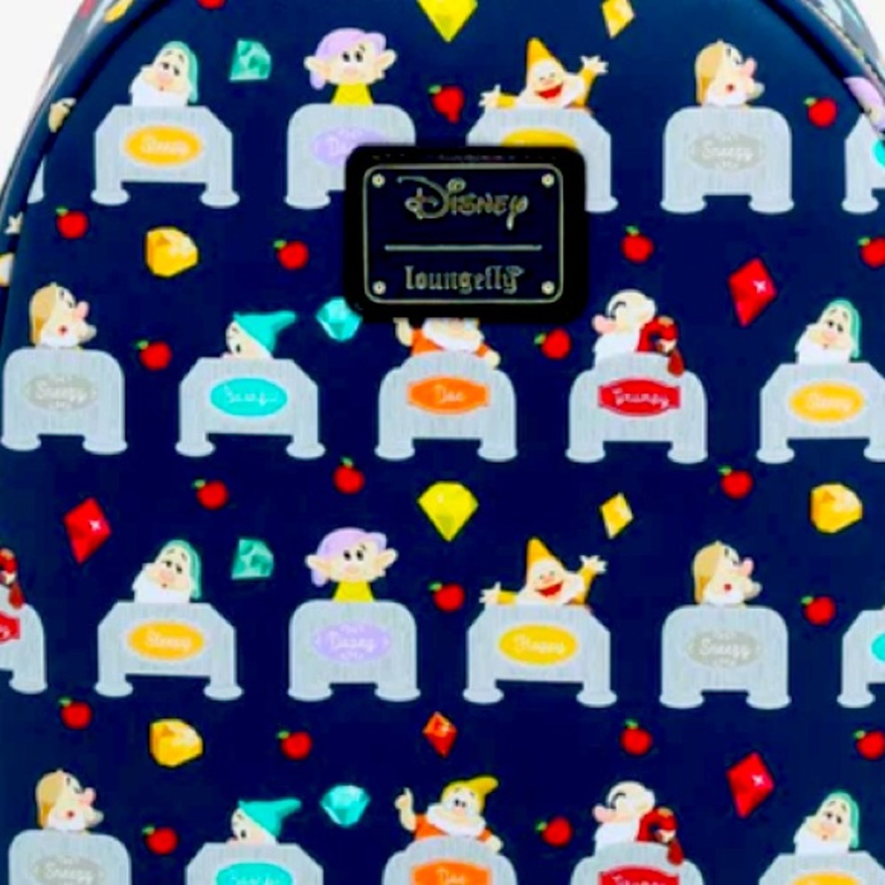 Loungefly x Disney Snow White & 7 Dwarfs Beds Backpack Shoulder Bag Purse NWT - Picture 14 of 14